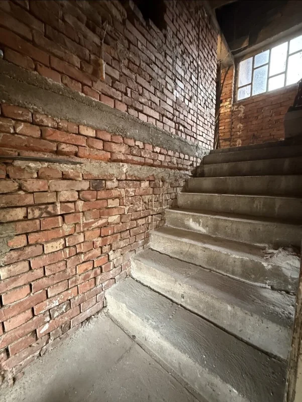 Dva etažirana stana s dvorištem i terasom – Dubrava