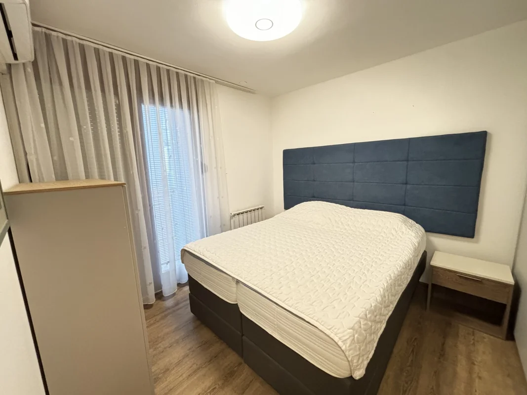 Luksuzno adaptiran 4S stan 100m2 + 2 garaže, Trešnjevka