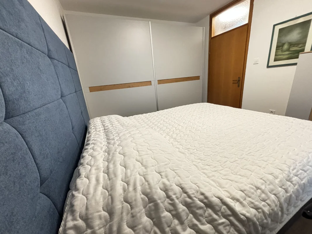 Luksuzno adaptiran 4S stan 100m2 + 2 garaže, Trešnjevka