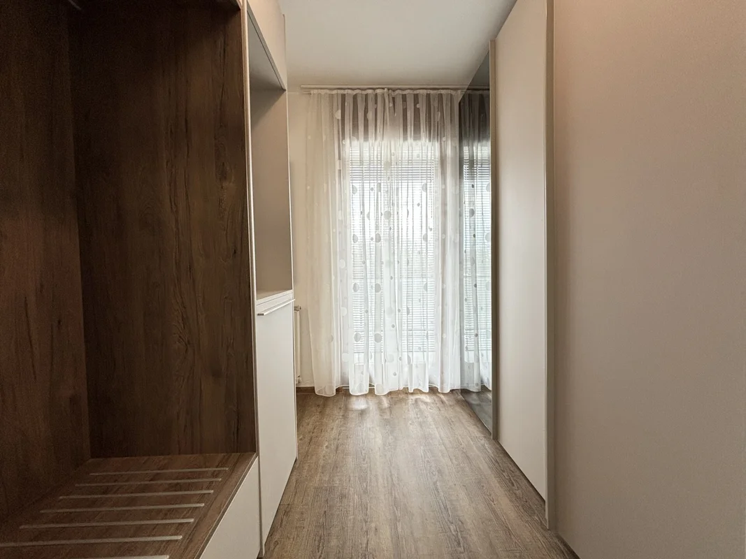 Luksuzno adaptiran 4S stan 100m2 + 2 garaže, Trešnjevka