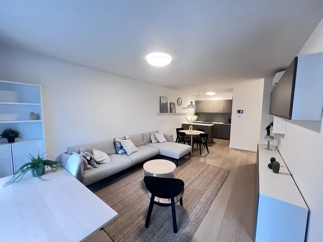 Stan, najam, Laniste (blato), novogradnja, 59m2+ parking! Prvi kat!