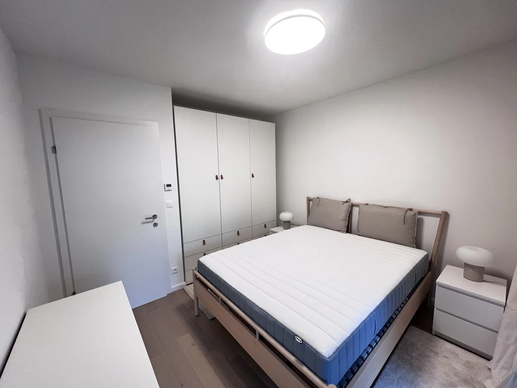 Stan, najam, Laniste (blato), novogradnja, 59m2+ parking! Prvi kat!