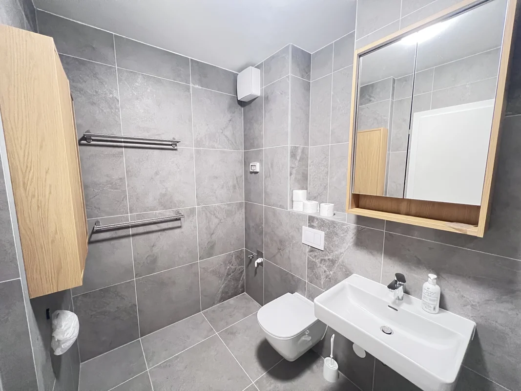 Stan, najam, Laniste (blato), novogradnja, 59m2+ parking! Prvi kat!