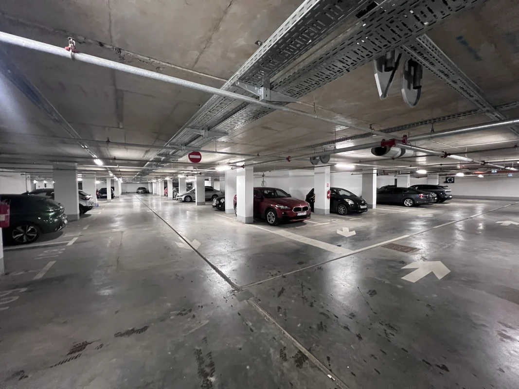 Stan, najam, Laniste (blato), novogradnja, 59m2+ parking! Prvi kat!