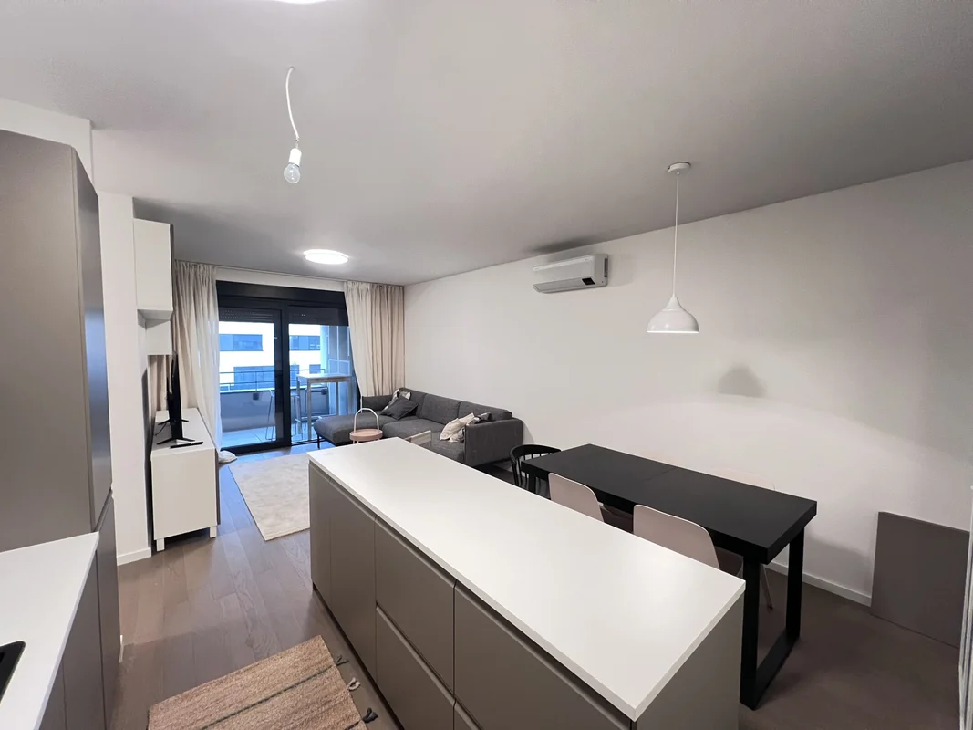 Stan, najam, Zagreb, Laniste (blato), 75m2 + 2 garažna mjesta!