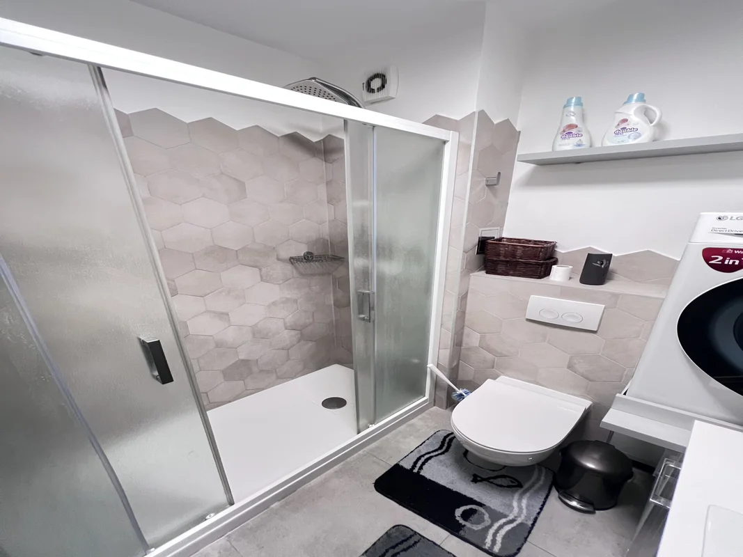 Stan, Zagreb, trnje, 42m2 +parking u garazi! 2 sobe + dnevni!