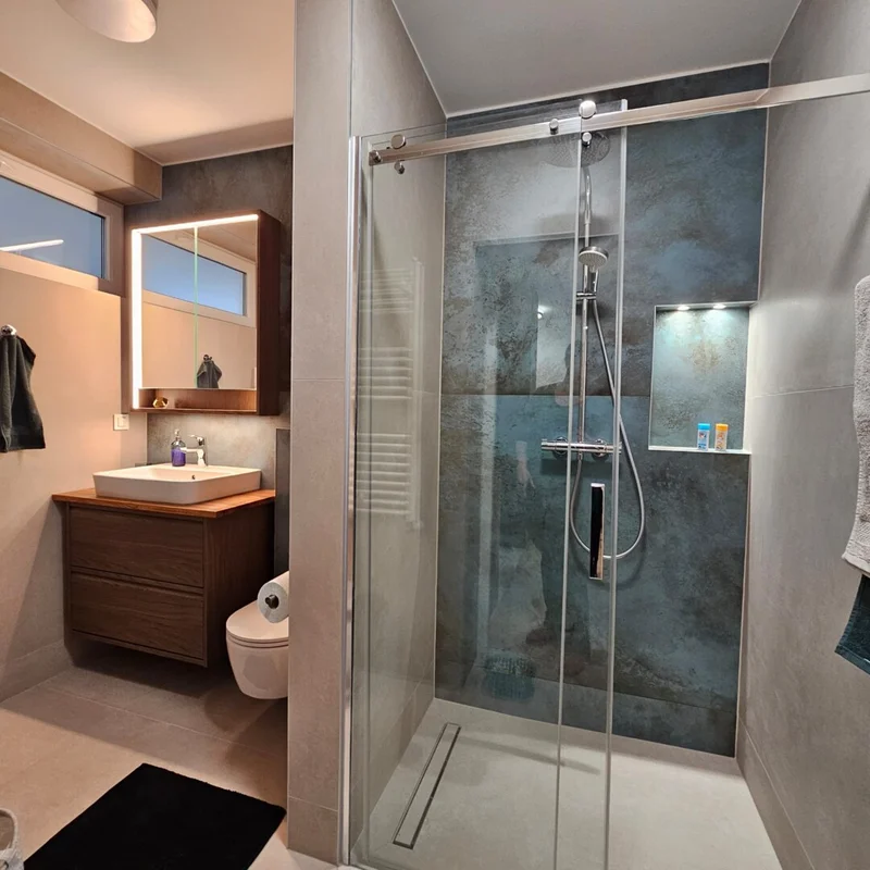 Novouređen 2-sobni stan, Miramarska, balkon, 40m²