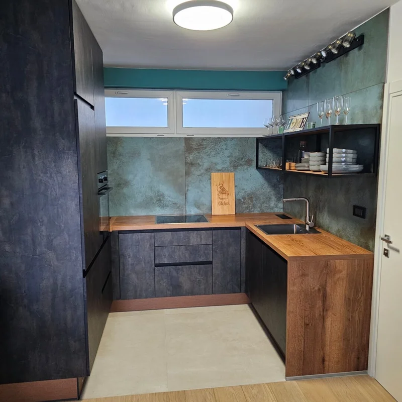 Novouređen 2-sobni stan, Miramarska, balkon, 40m²