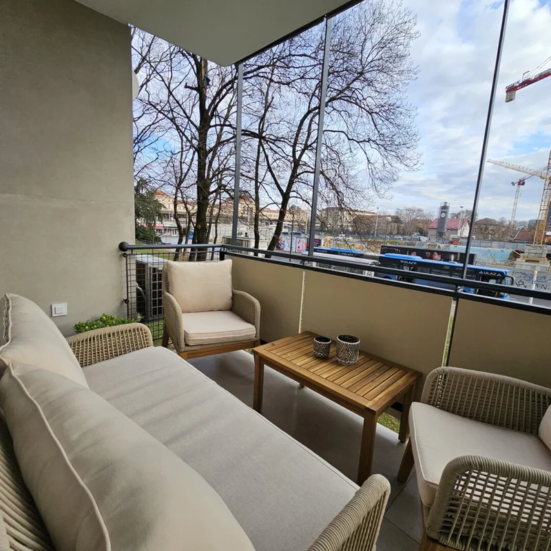 Novouređen 2-sobni stan, Miramarska, balkon, 40m²