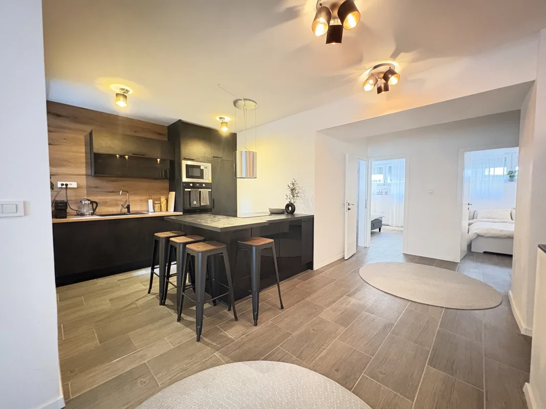 Stan, Zagreb, Centar, Šenoina, 68m2, Adaptiran, Prodaja!