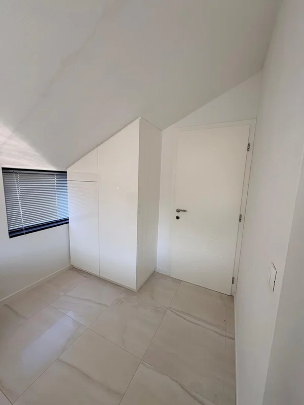 Velika Gorica, Pleso, stan od 55 m2 sa 1 spavaćom sobom + PARKING!