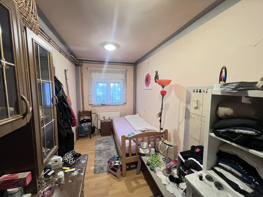 Kuća, dugo selo, 242m2 na 3 kata sa vrtom i garažom!!
