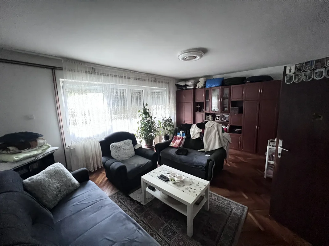 Kuća, dugo selo, 242m2 na 3 kata sa vrtom i garažom!!