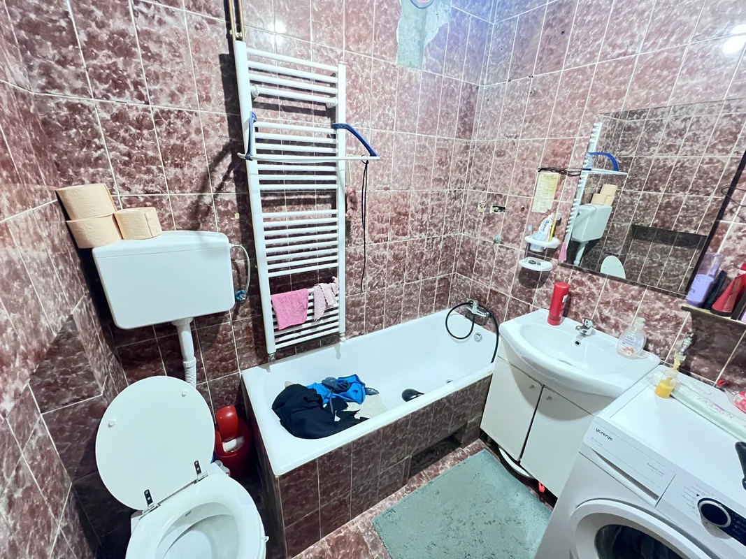 Kuća, dugo selo, 242m2 na 3 kata sa vrtom i garažom!!