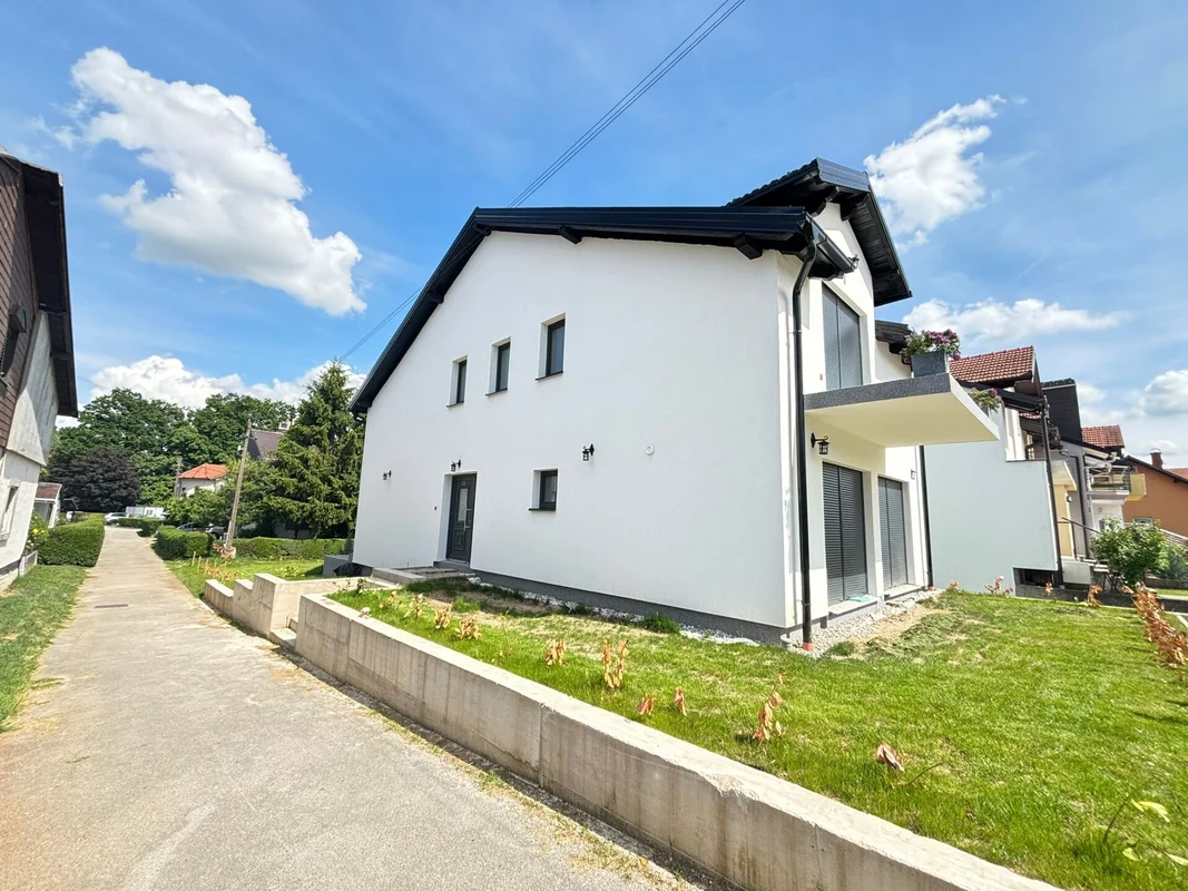 Nova samostojeća kuća 197 m² s vrtom – Bregana