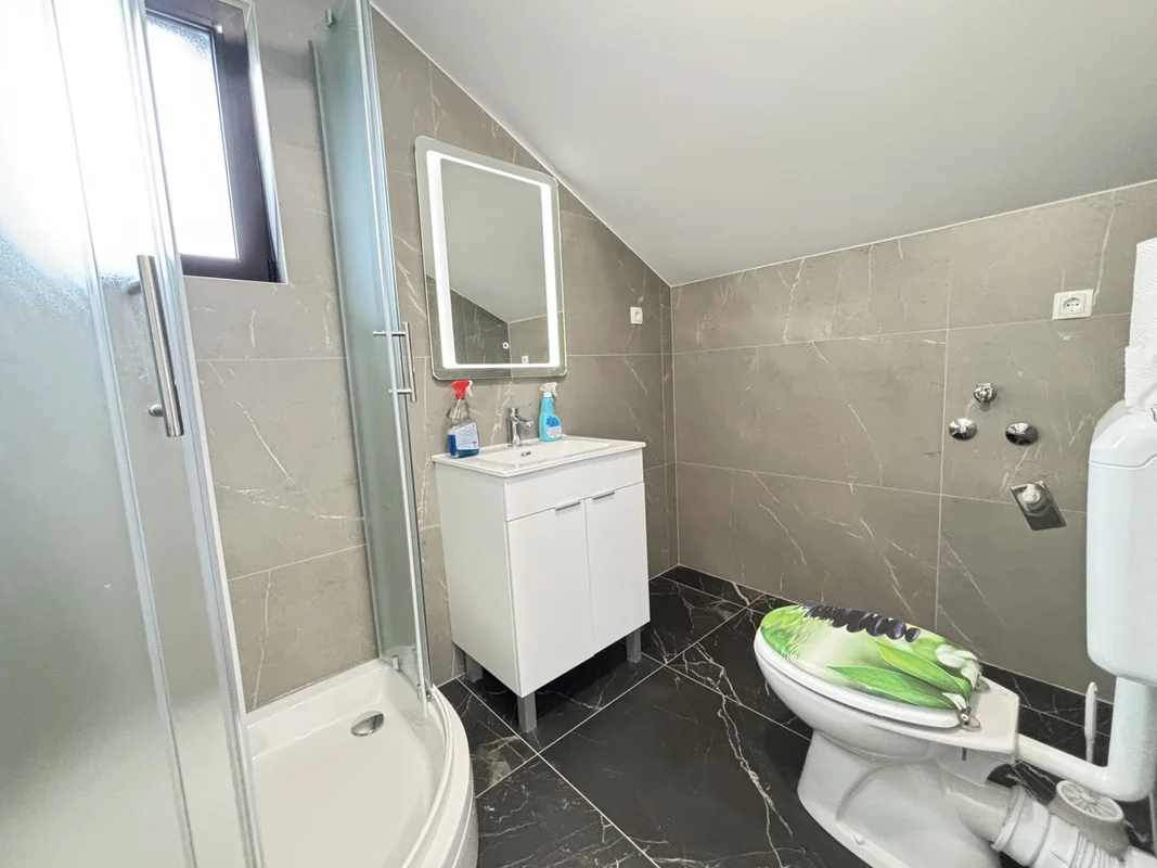RUGVICA – OKUNŠČAK | Samostojeća kuća na parceli od 770 m²