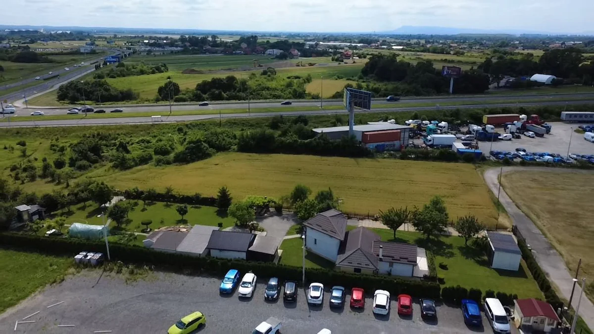 Samostojeća kuća 130 m² – Šćitarjevo, velika okućnica i 3 garaže