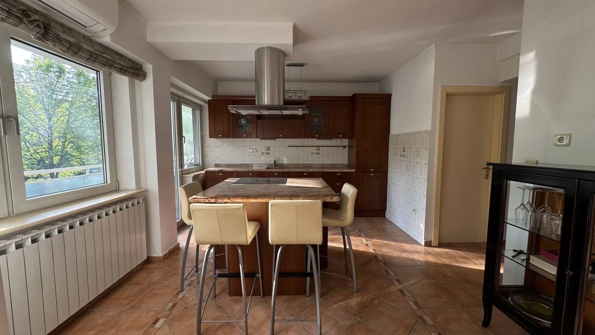 Medveščak | 111 m², parking, 2 balkona i puno prirodnog svjetla