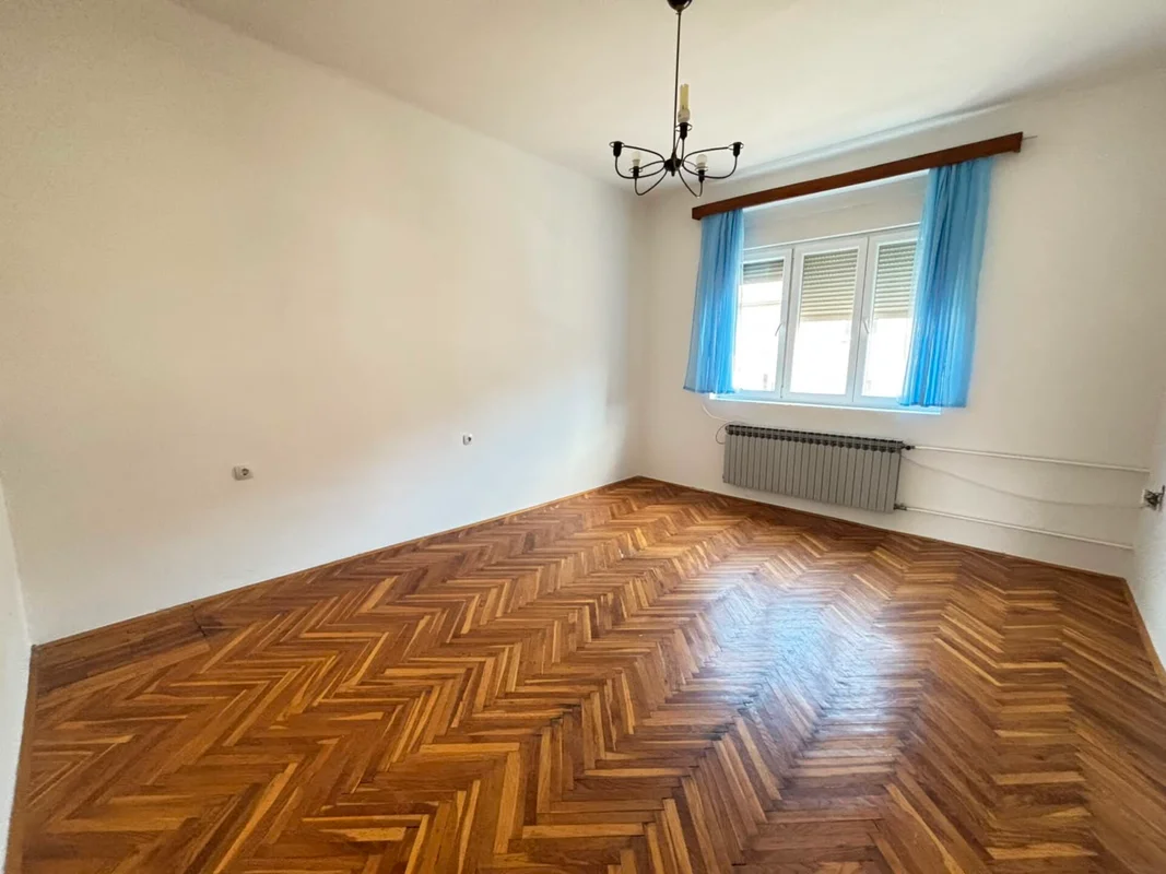Trešnjevka, Ozaljska – Svijetao stan 60 m² s golemim potencijalom!