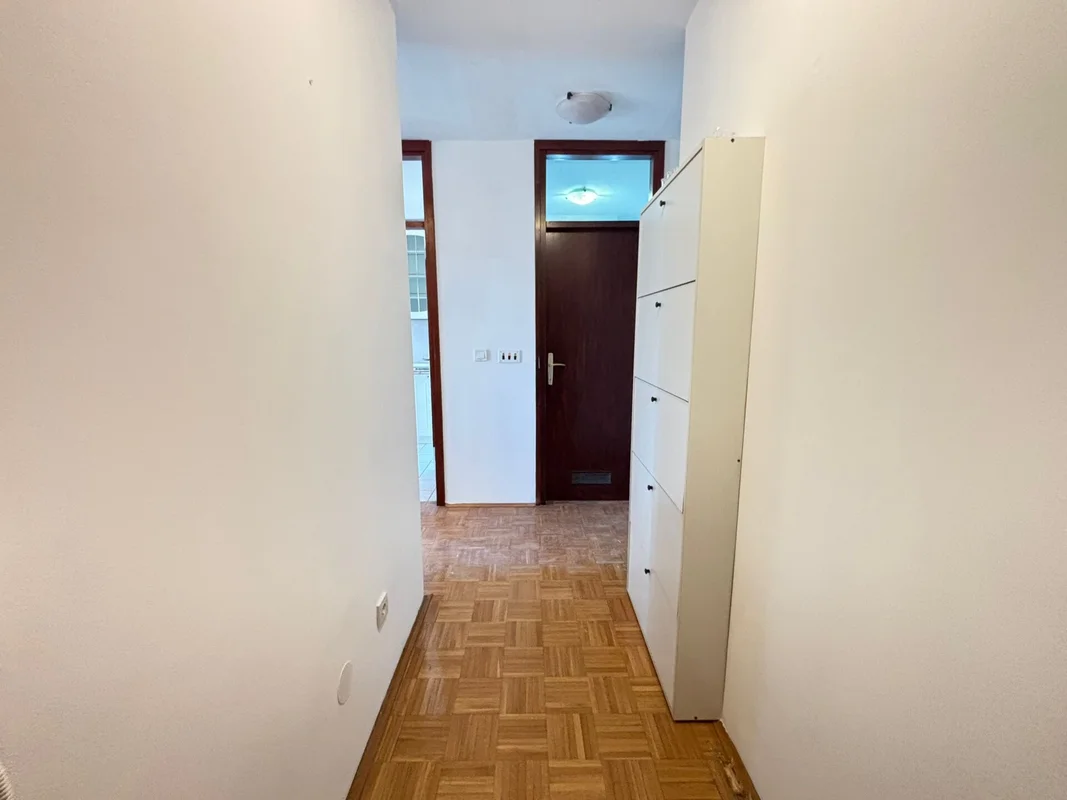 NAJAM STANA – ZAGREB | ZAPADNI KOLODVOR | 41 m² | PARKIRNO MJESTO