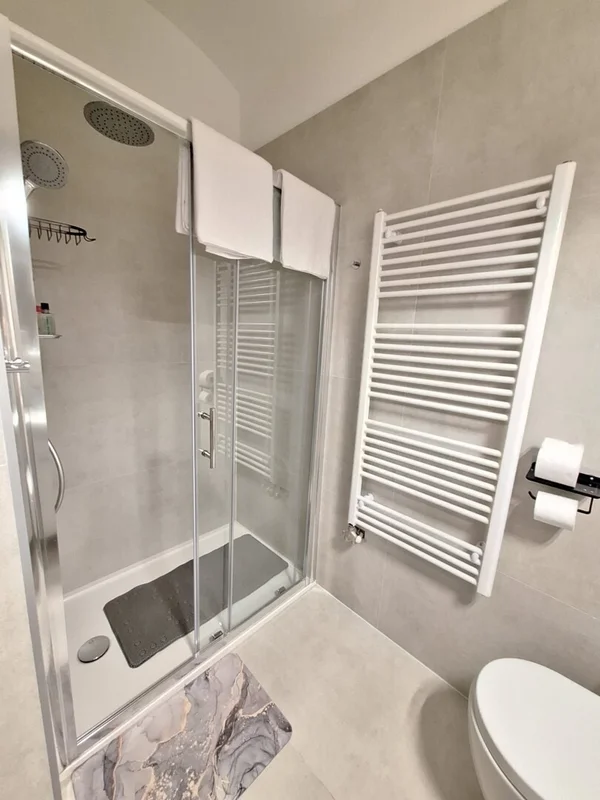 Zagreb, Donji grad, stan sa velikim Vrtom!! Pored zrinjevca!! 33,5m2!