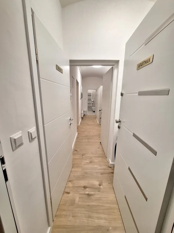 Zagreb, Donji grad, stan sa velikim Vrtom!! Pored zrinjevca!! 33,5m2!