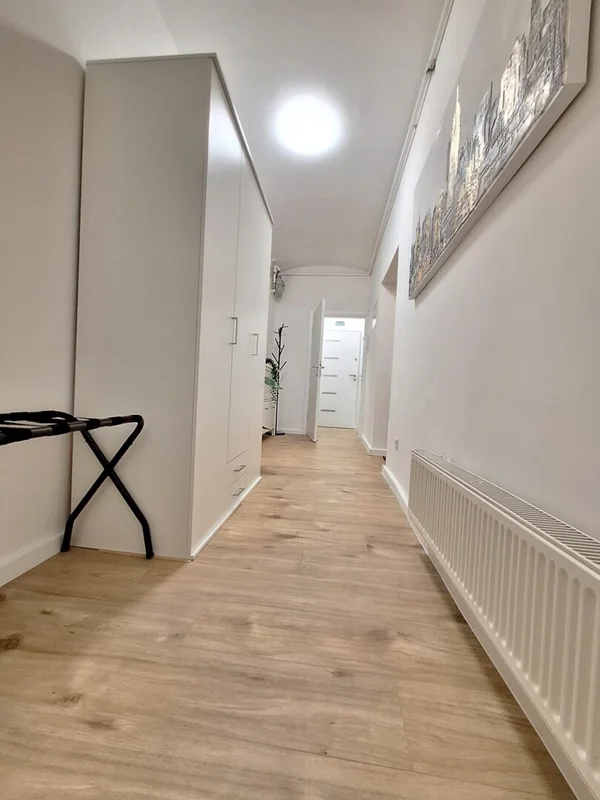 Zagreb, Donji grad, stan sa velikim Vrtom!! Pored zrinjevca!! 33,5m2!