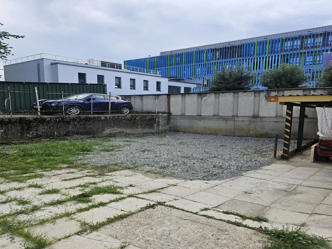 PRODAJA STANA – SAVSKA CESTA | POTPUNO OBNOVLJEN | PARKING