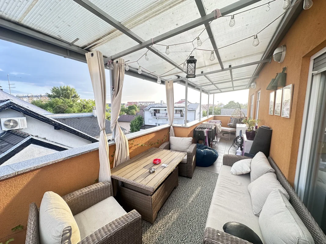 Stan, Zagreb, Srednjaci, dvije sobe + dnevni + PARKING + BALKON! 76m2