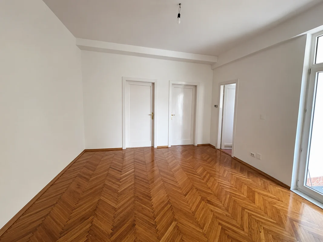 Šubićeva | Prostran 4-soban stan 86 m² s garažom i liftom