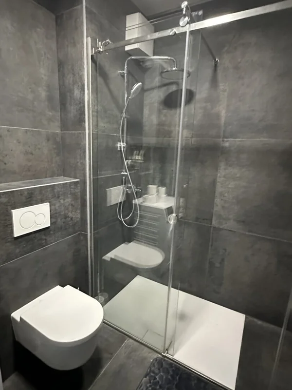 Stan, Zagreb, trnje, 52m2+gpm, POGLED NA FONTANE, SARAS CENTAR!