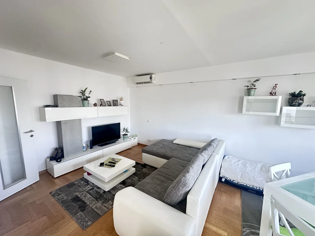 Zagreb, Travno, 47m2, 1 spavaća + Dnevni boravak! PANORAMSKI POGLED!
