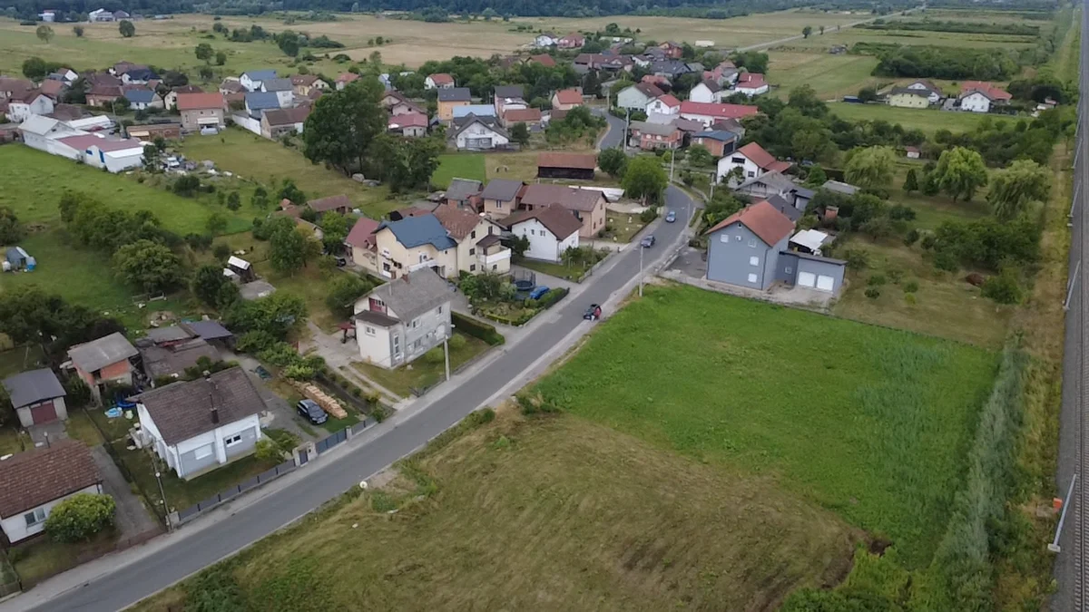 Građevinsko zemljište 1.726 m² – Dumovec, blizina željezničke stanice
