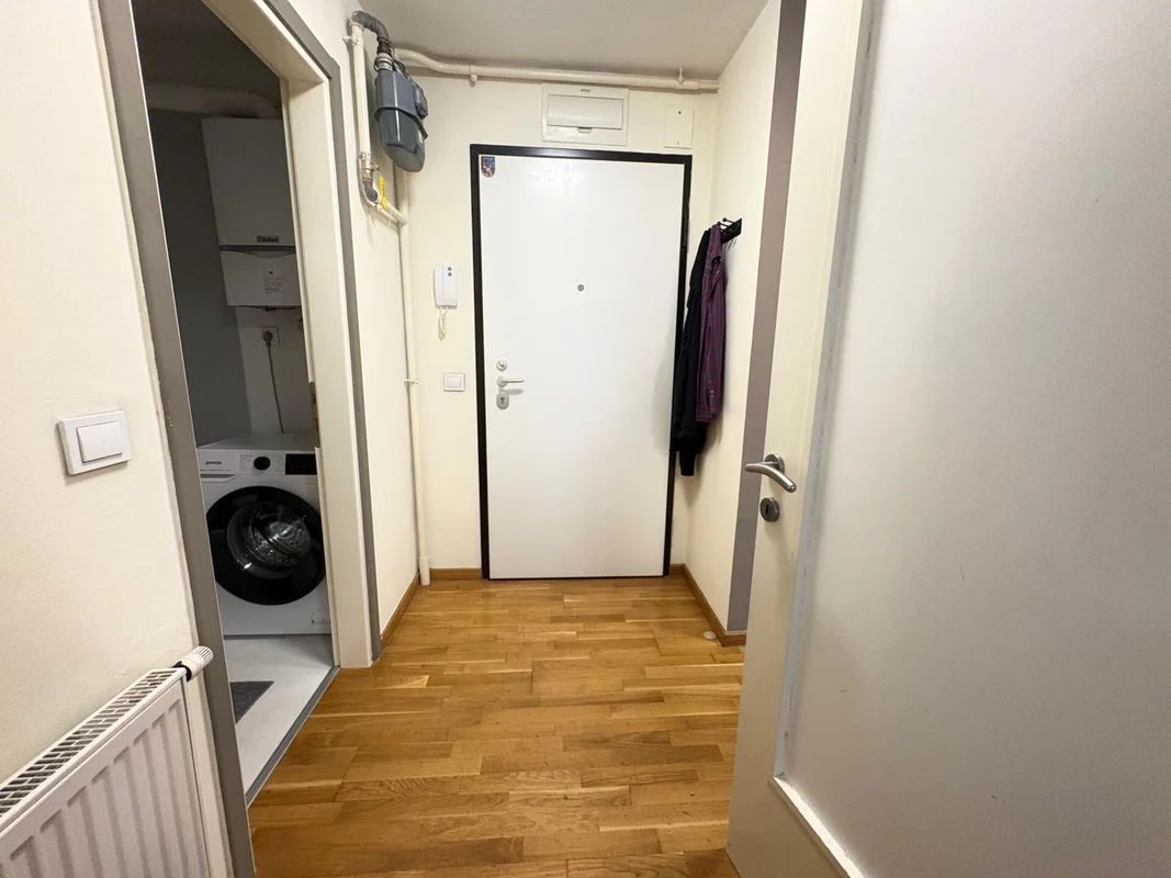 Moderan i svijetao: 2-soban stan 40m2 u srcu Španskog!
