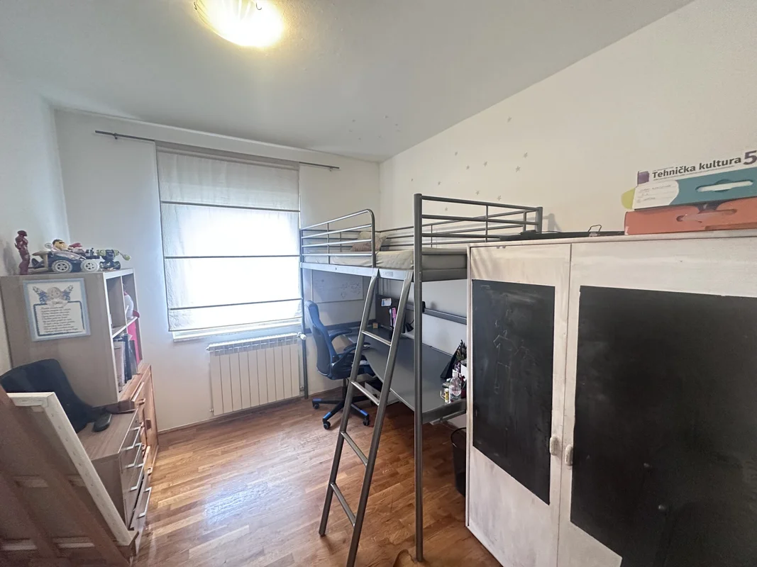 Zagreb, najam! Vrhovec–luksuzan obiteljski stan 111 m² s terasom i GPM