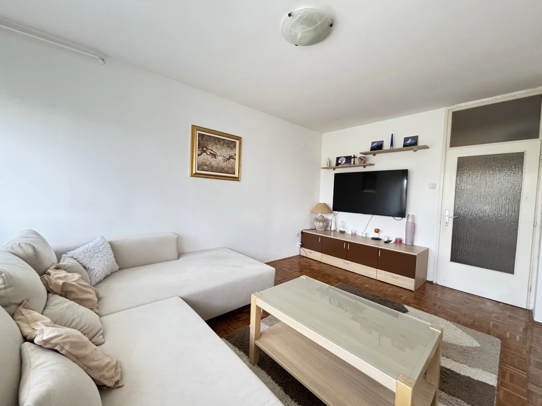 Sesvete | Prostran 3-soban stan 78 m² + spremište