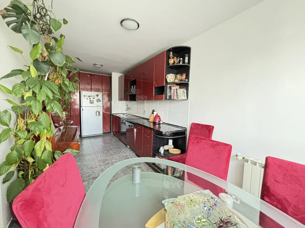Sesvete | Prostran 3-soban stan 78 m² + spremište