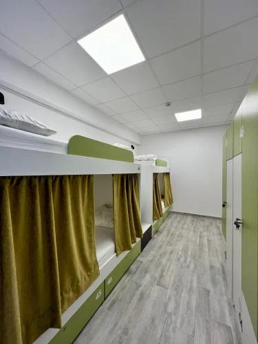 Zagreb, trnje, sigečića, HOSTEL SA 19 soba! 715m2!
