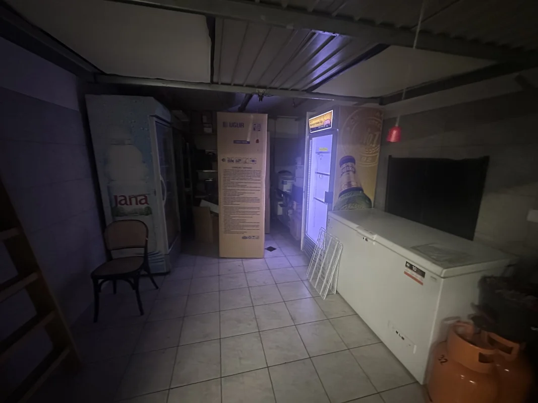 Zagreb, Savica, poslovni prostor na top lokaciji! 148m2! Prilika!!