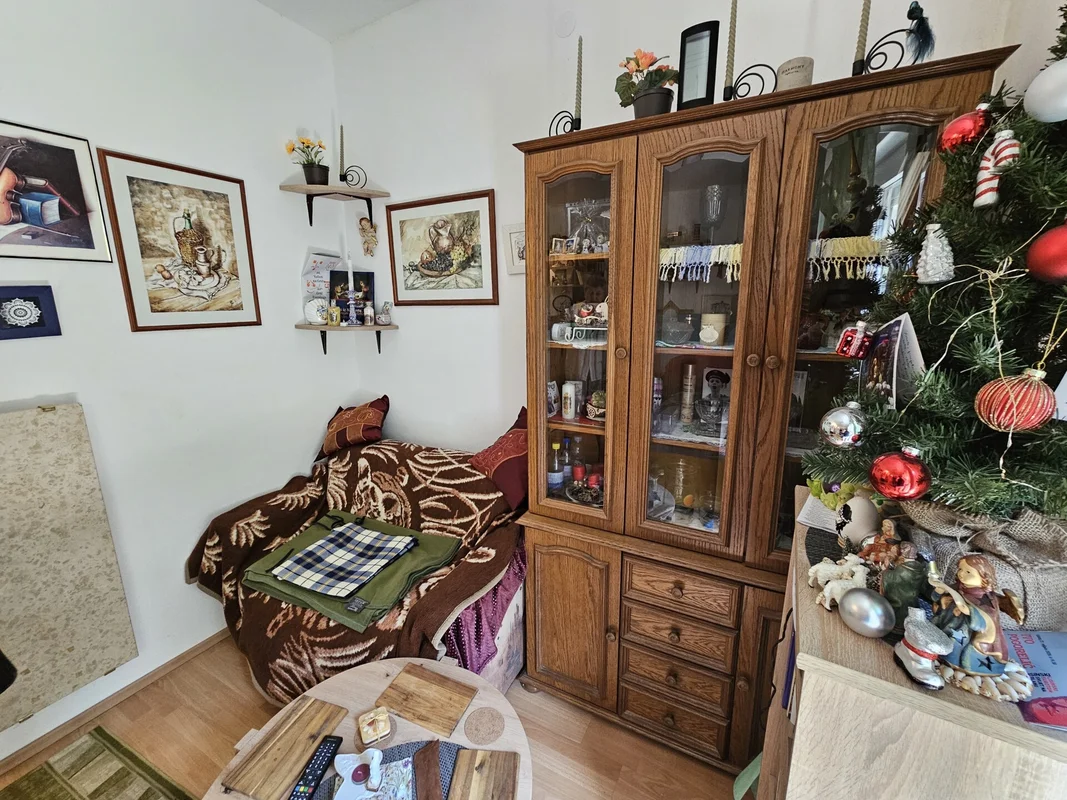 Uređen stan 33,4 m² na Črnomercu, lođa i balkon
