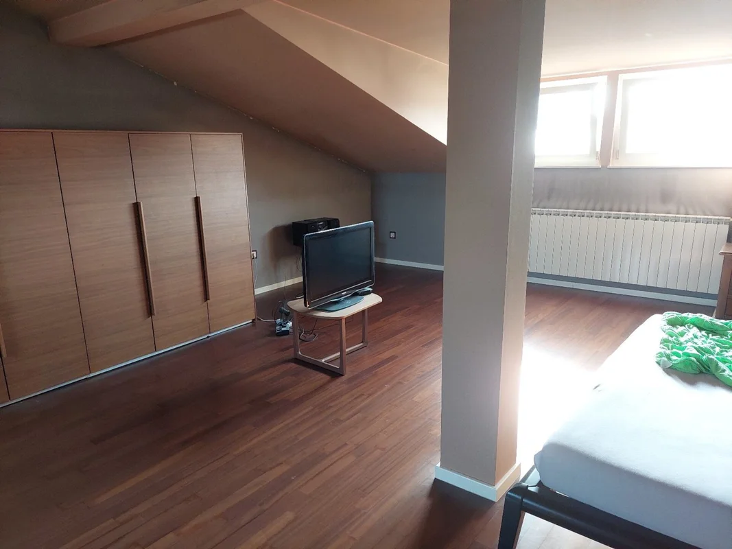 BORONGAJ – KUĆA S DVA ODVOJENA STANA, 180 m²