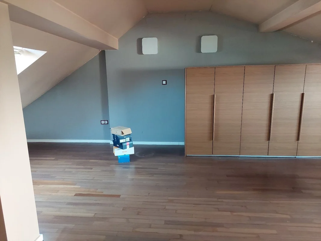 BORONGAJ – KUĆA S DVA ODVOJENA STANA, 180 m²