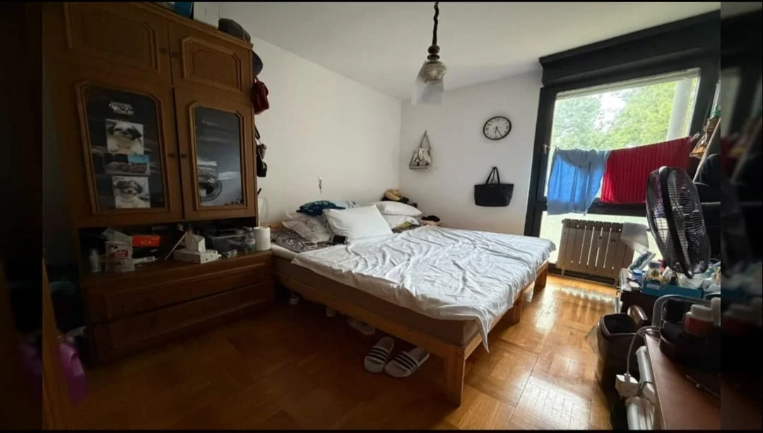 Špansko – prostran stan s dvije lođe, 3. kat