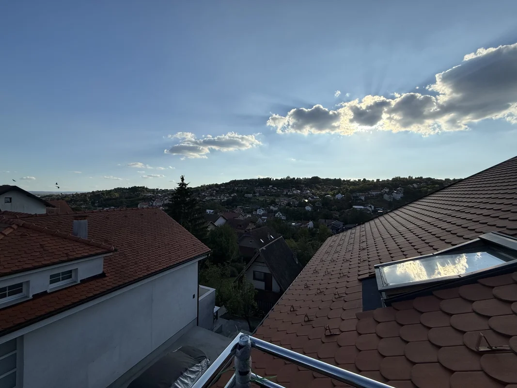 Stan, Zagreb, gornje Vrapče, 64,3m2 sa parkingom u garazi i spremište
