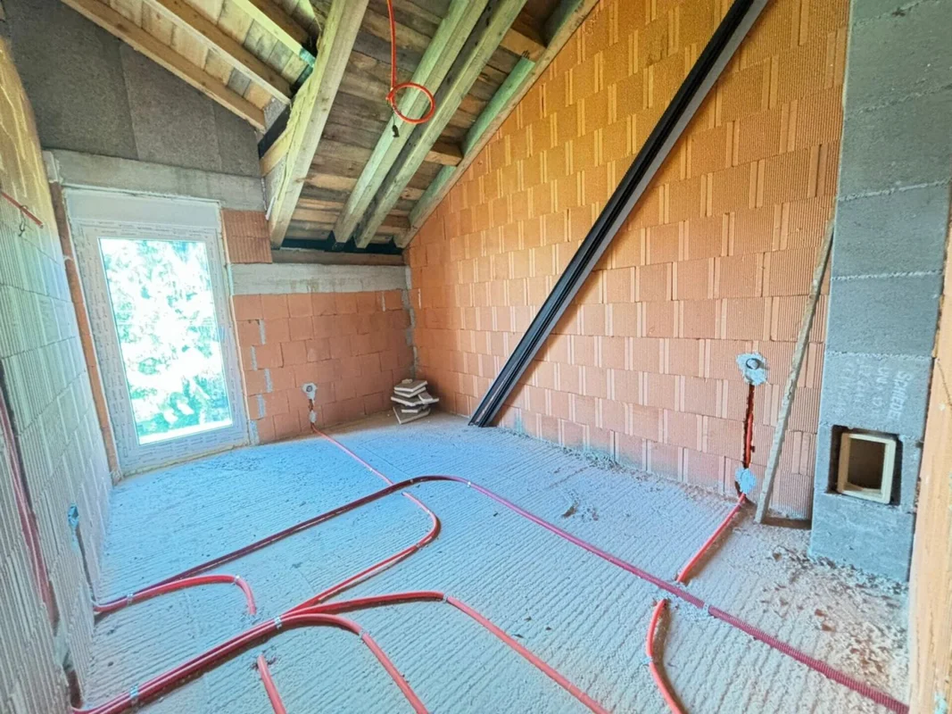 Nova samostojeća kuća 197 m² s vrtom – Bregana (prodaja)