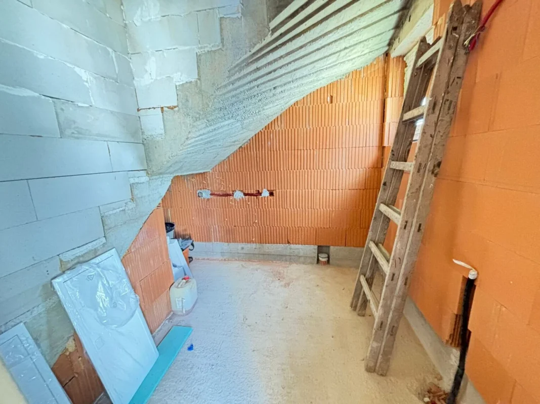 Nova samostojeća kuća 197 m² s vrtom – Bregana (prodaja)