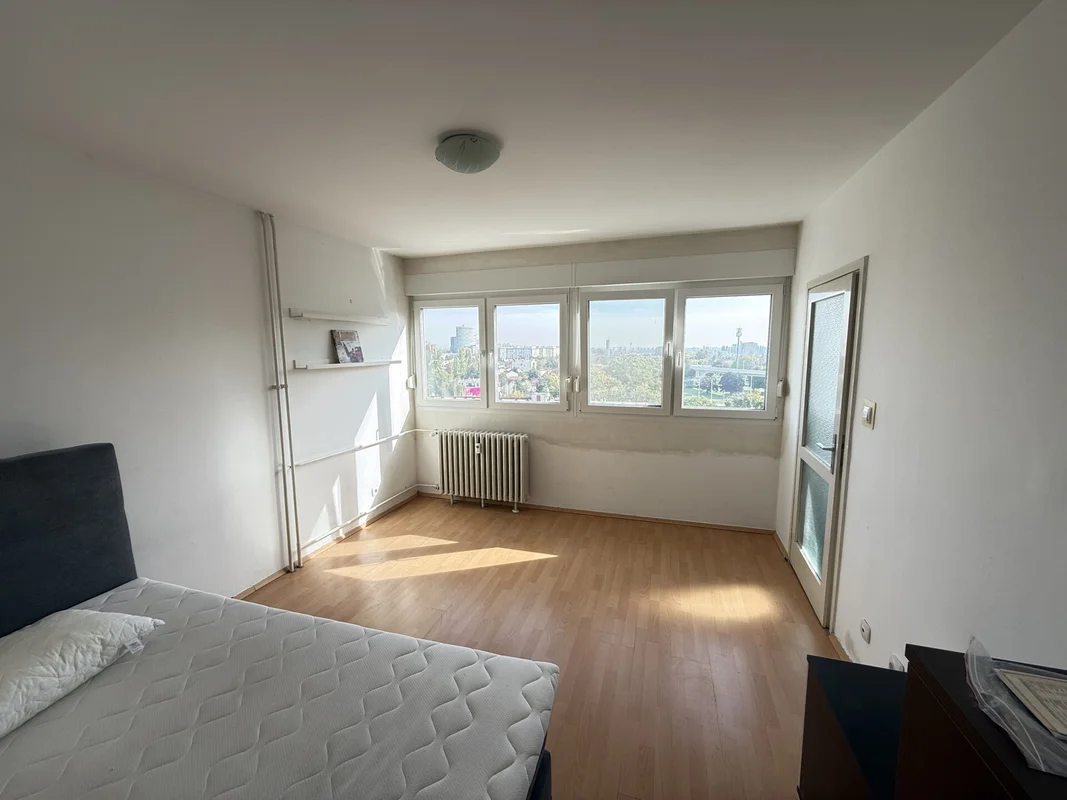 Stan, Zagreb, kruge, 30m2! Uređen! 200m od tramvaja!