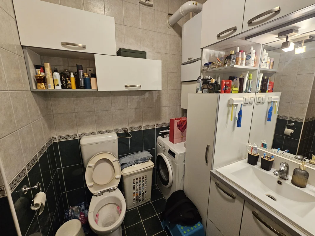 Velika Gorica, centar – trosoban stan 69 m² s parkingom