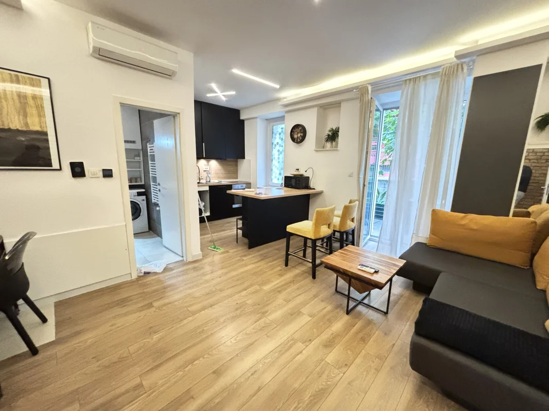 NA PRODAJU DVA STANA, 78 m² – CENTAR ZAGREBA