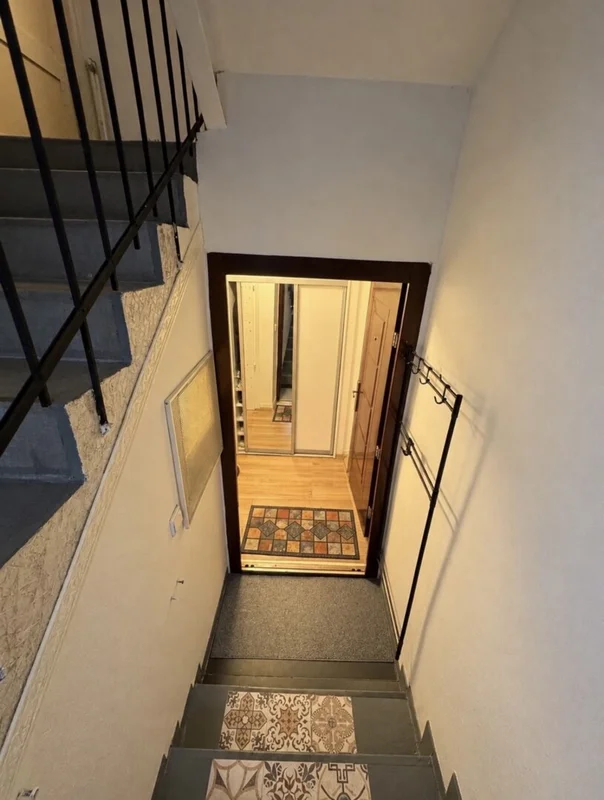 Zagreb, Kušlanova – adaptiran stan 50 m² + spremište i vrt